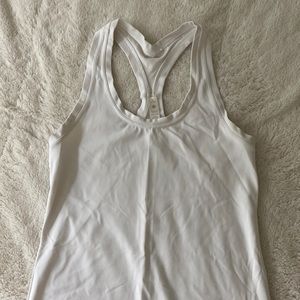 Lululemon Nulu Tank
